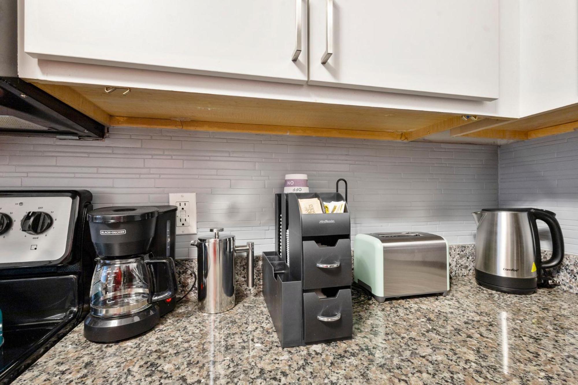 Апартаменты Indy Loft - Monument Circle - Sleeps 7 - Convention Walkable Индианаполис Экстерьер фото